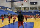 Dywane Wade versus kids in knockout game | Recurso educativo 42079